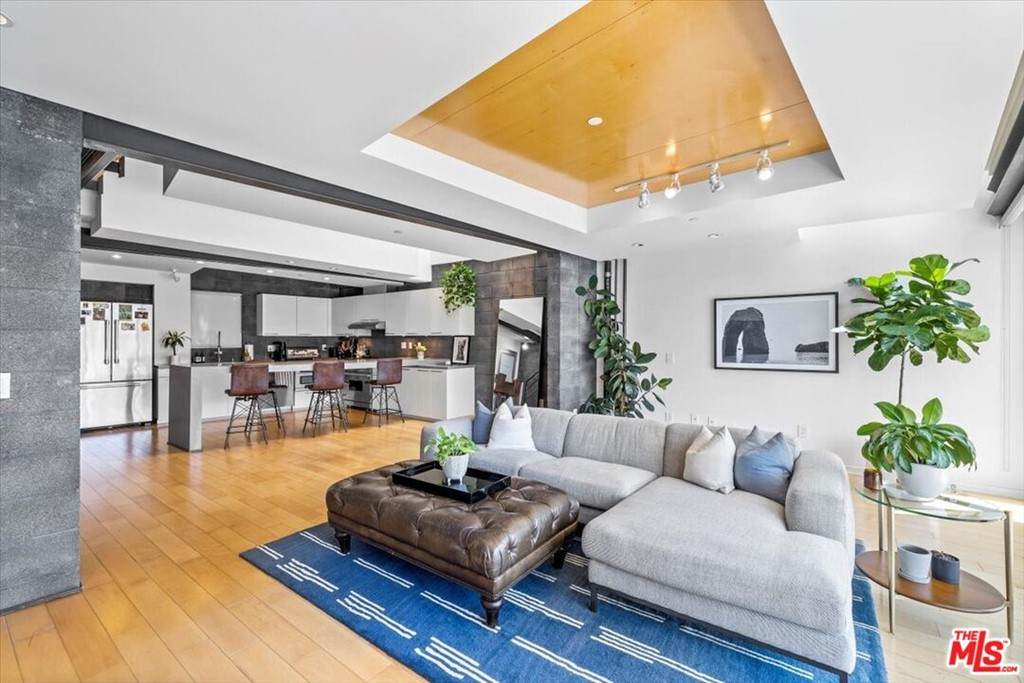 351 Sunset Avenue - Photo 1