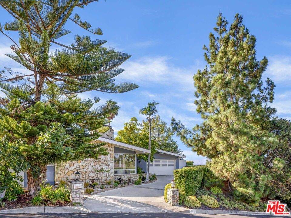10847 Alta View Drive - Photo 1