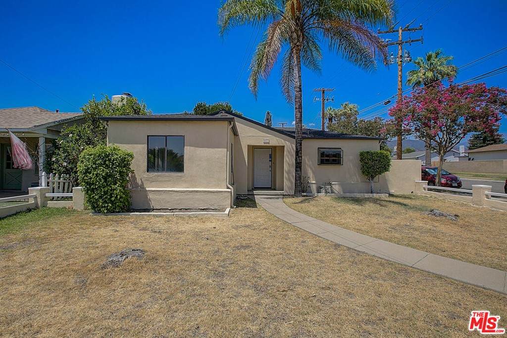 427 Lemon Avenue - Photo 1