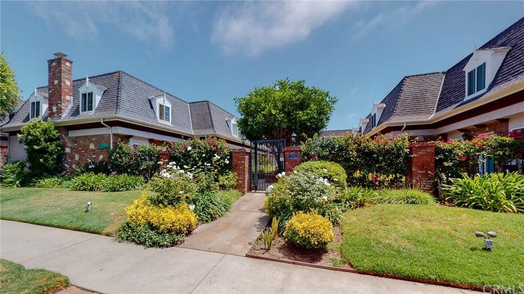 8130 Redlands Street - Photo 1