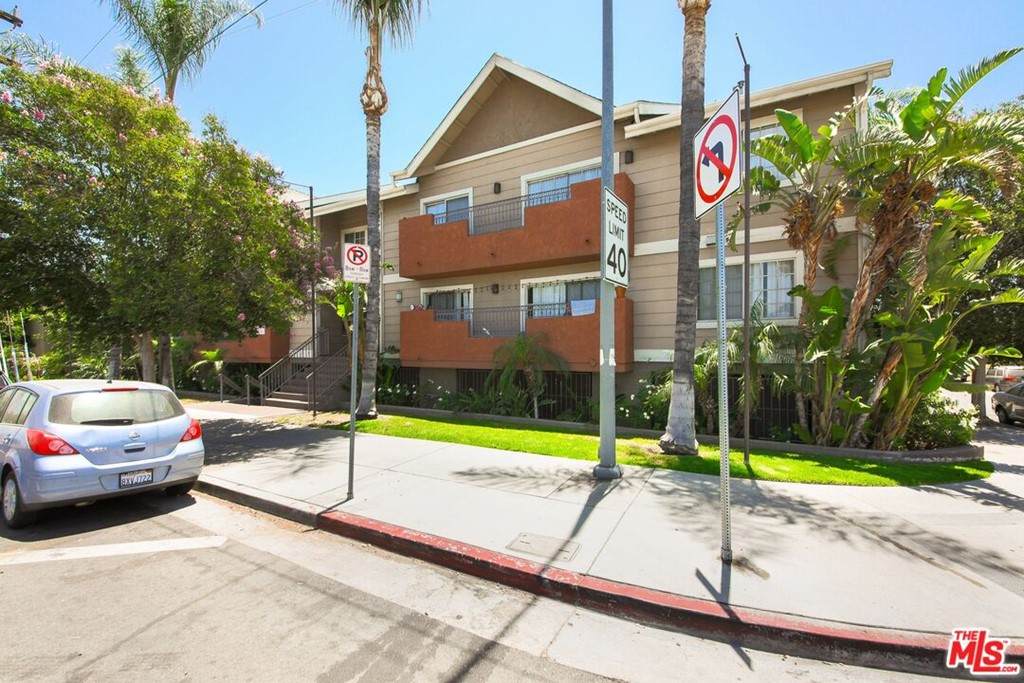 21350 Parthenia Street - Photo 1