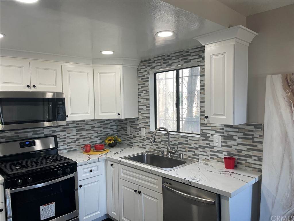 633 Hardin Drive - Photo 1