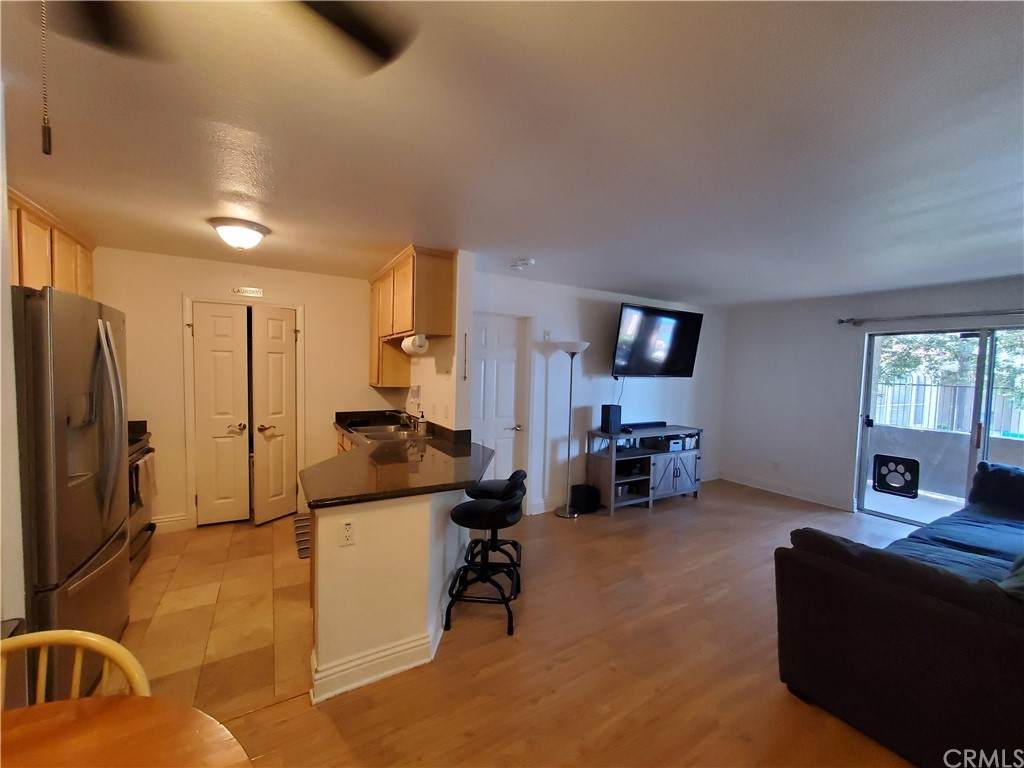 2425 Del Mar Way - Photo 1