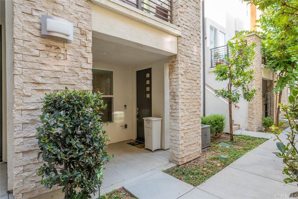 721 Manhattan Drive - Photo 1