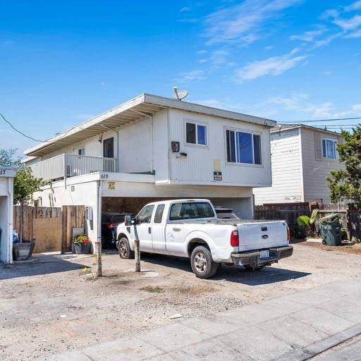 619 Hampshire Avenue - Photo 1