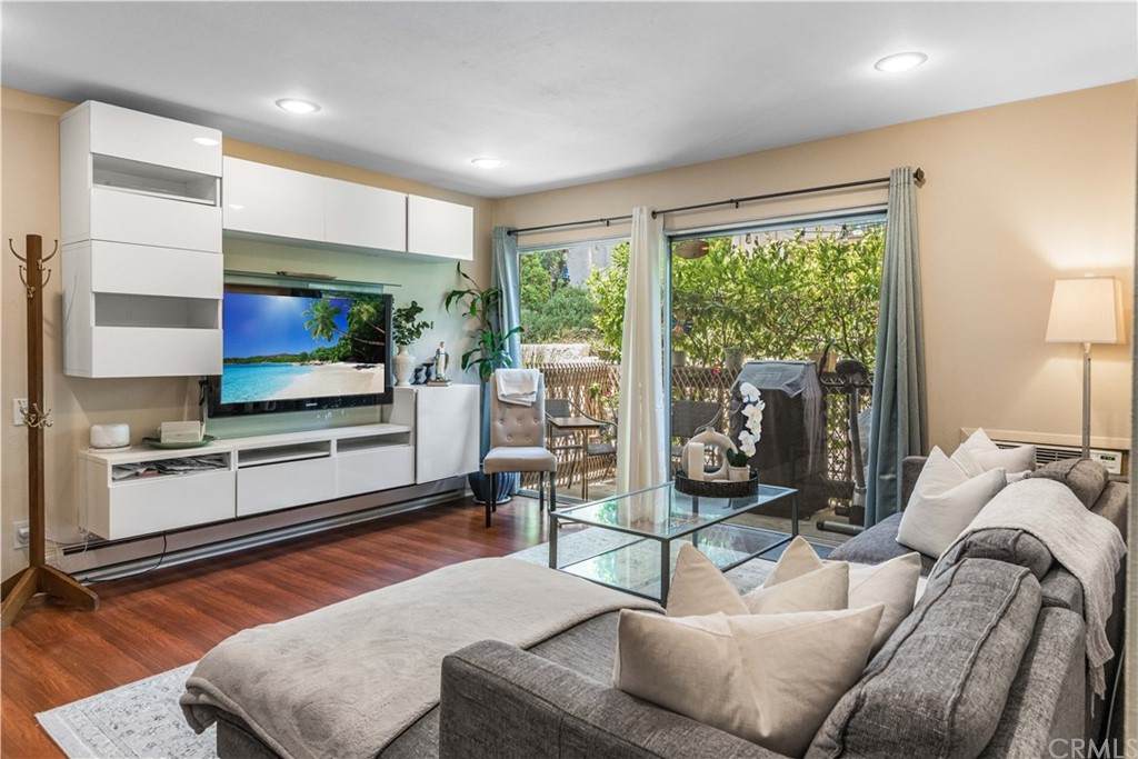 312 Miraleste Drive - Photo 1