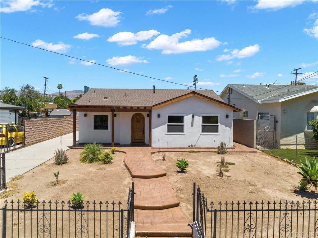 17525 Kingsbury Street - Photo 1