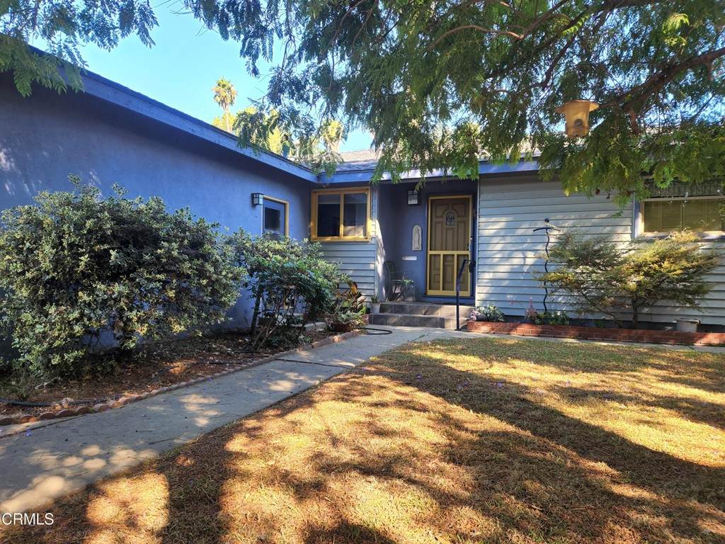 208 Moultrie Place - Photo 1
