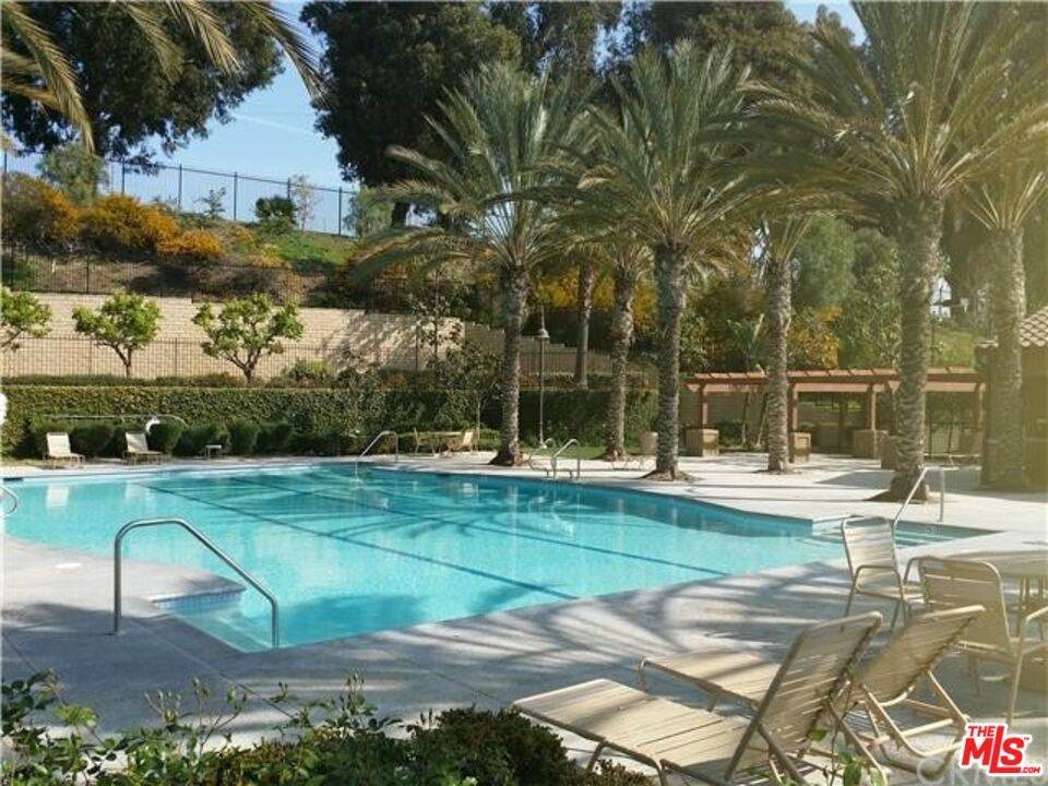9009 Calvin Way - Photo 1