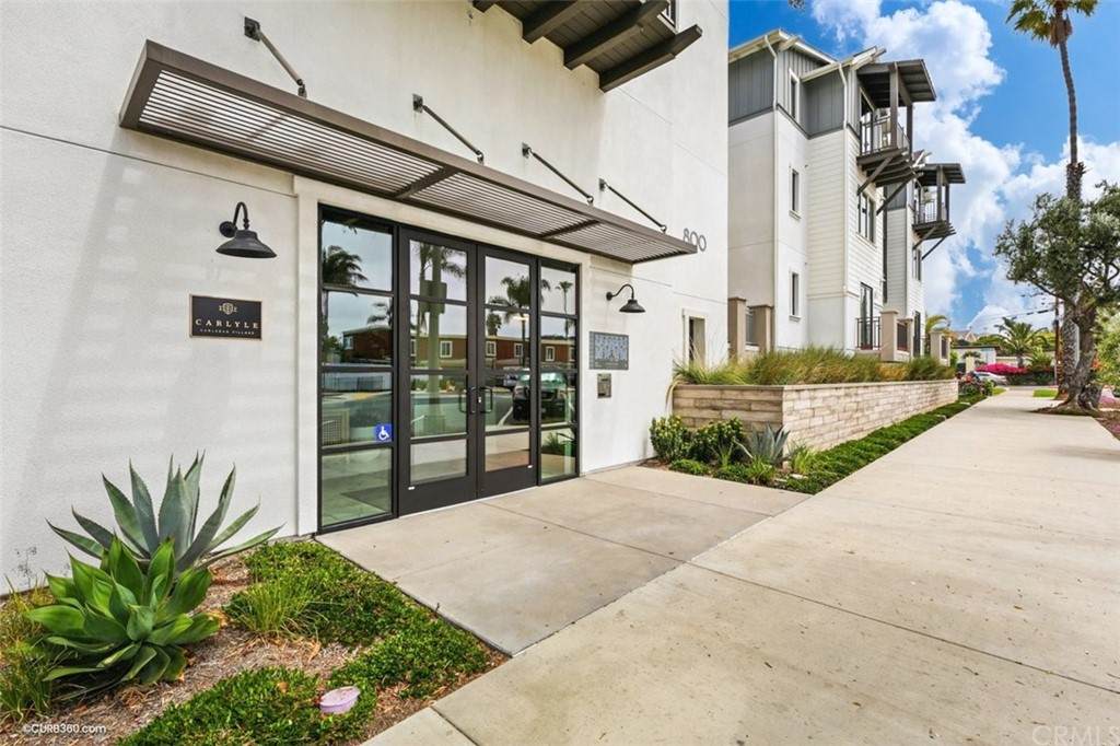 800 Grand Avenue - Photo 1