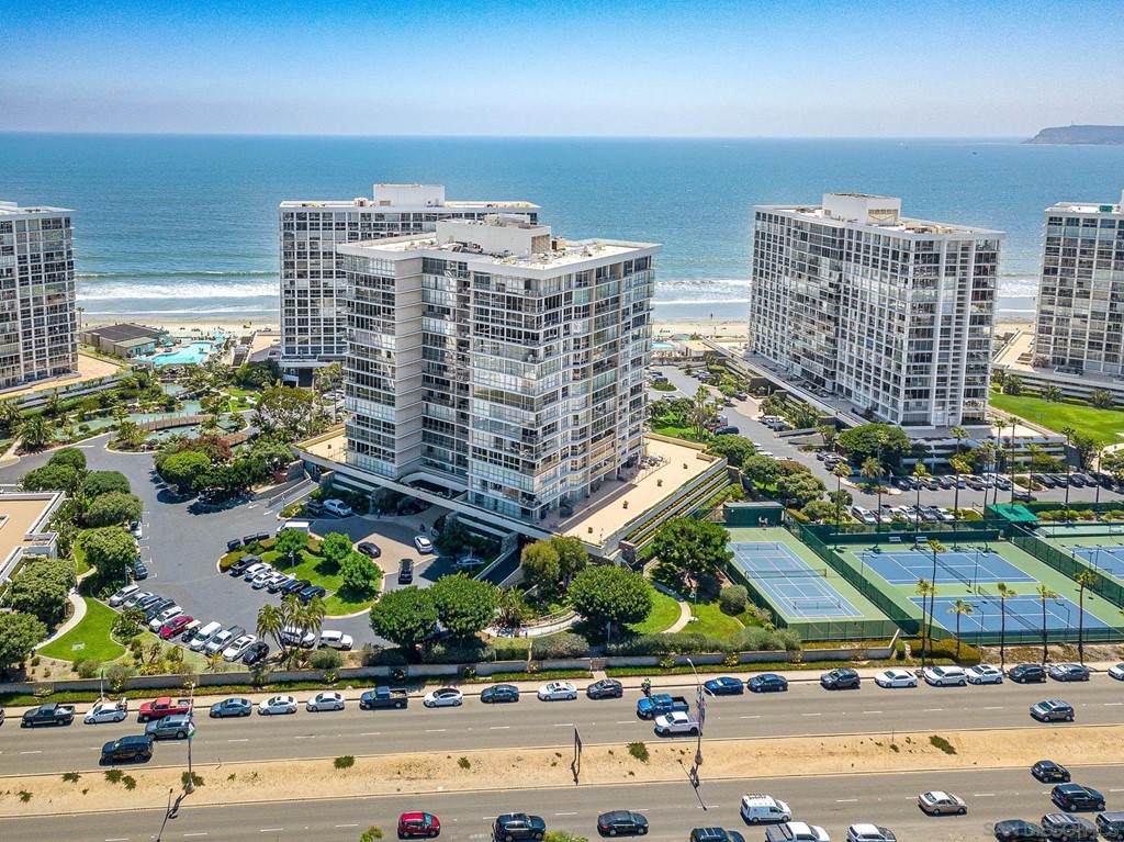 1750 Avenida Del Mundo - Photo 1