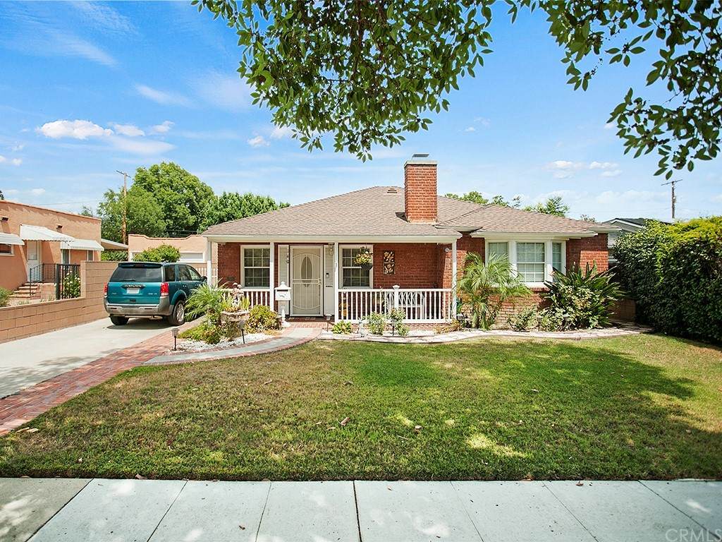 140 Parish Place - Photo 1