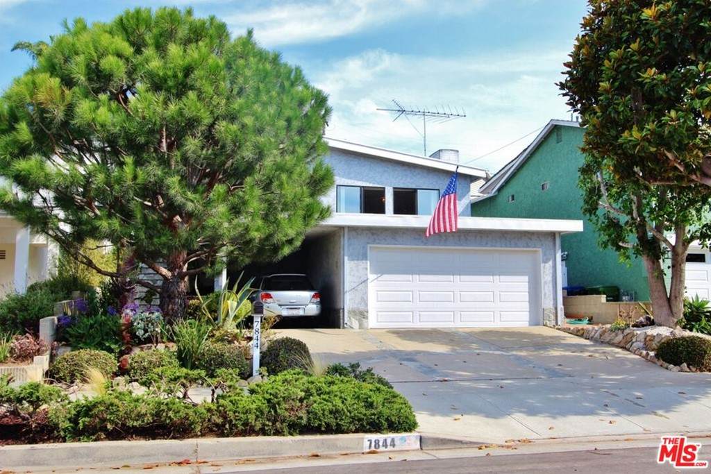 7844 80th Street - Photo 1