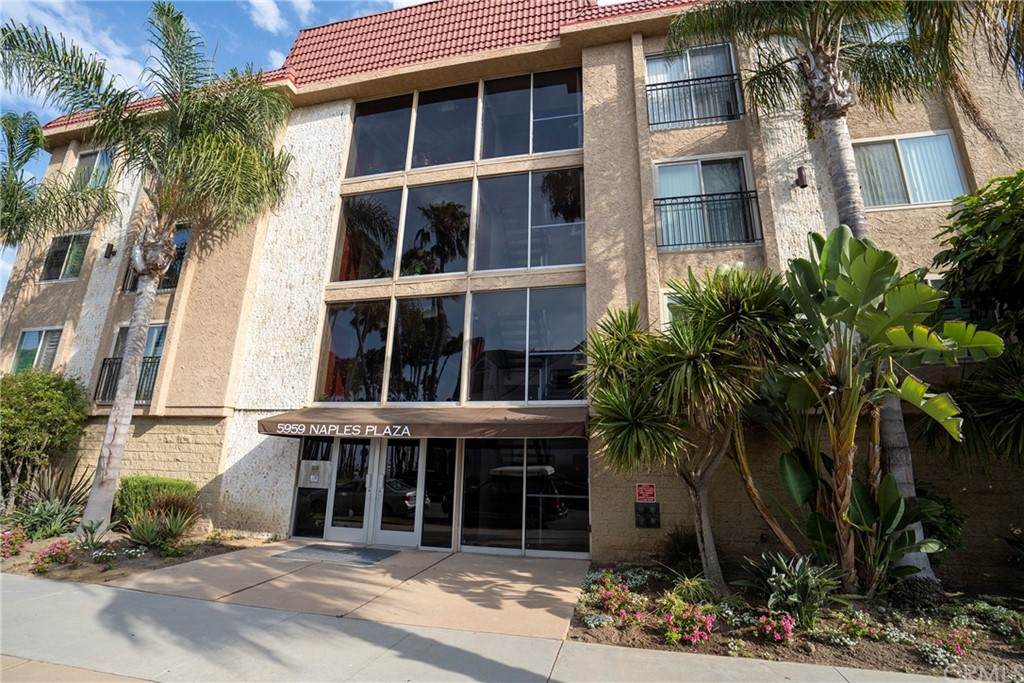 5959 Naples Plaza - Photo 1