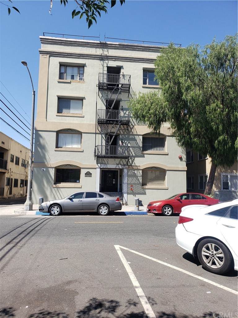 323 4th Street - Photo 1