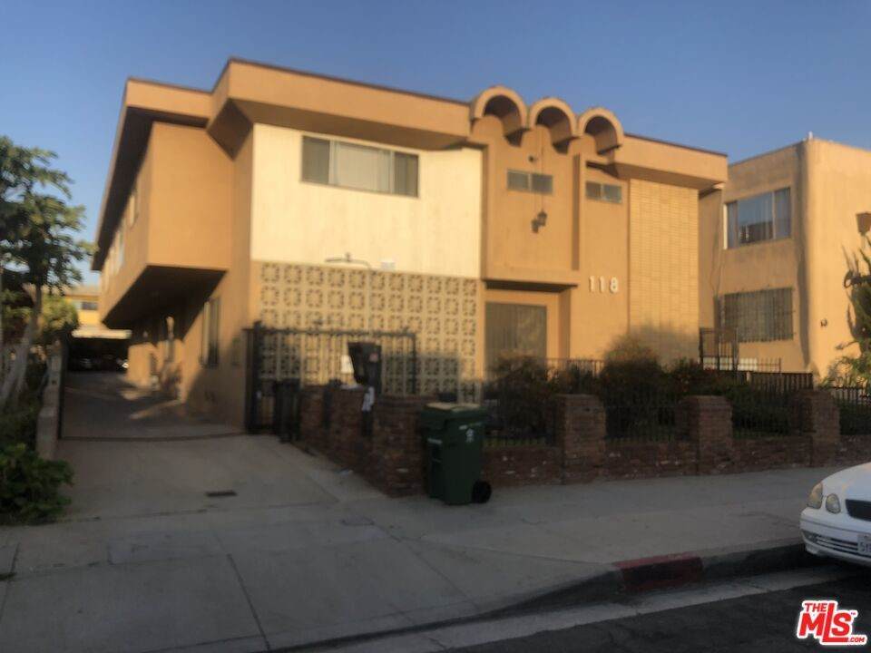 118 Eucalyptus Avenue - Photo 1