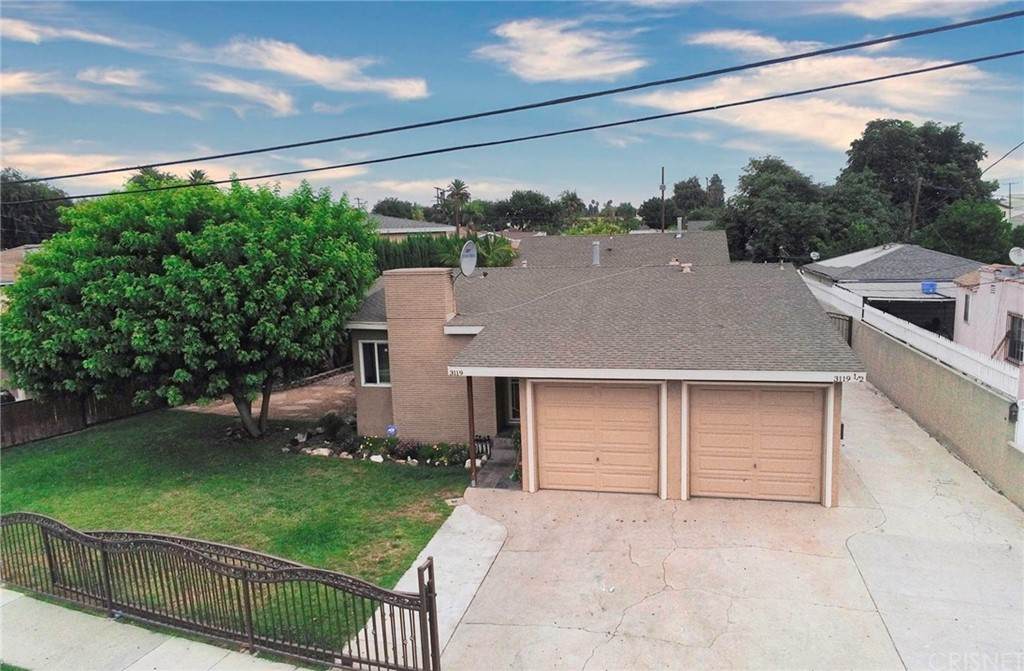 3119 Los Flores Boulevard - Photo 1