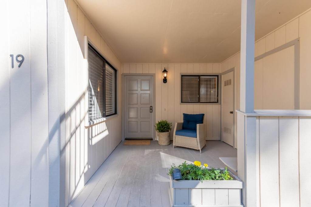 250 Forest Ridge Road - Photo 1
