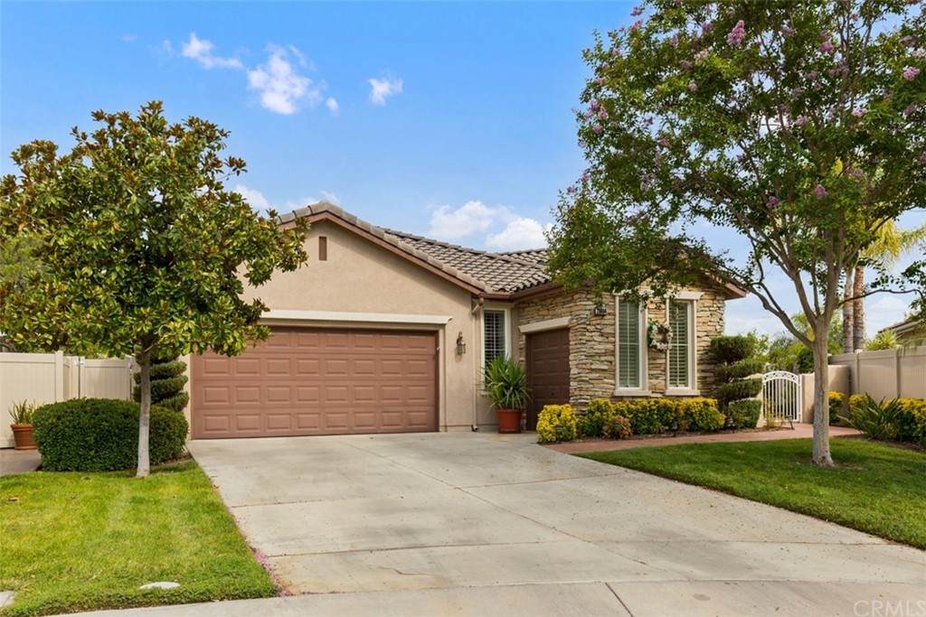 28804 Fall Creek Court - Photo 1