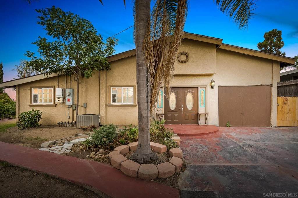998 Monserate Ave - Photo 1