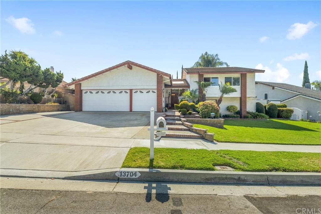 13704 Avenida Espana - Photo 1