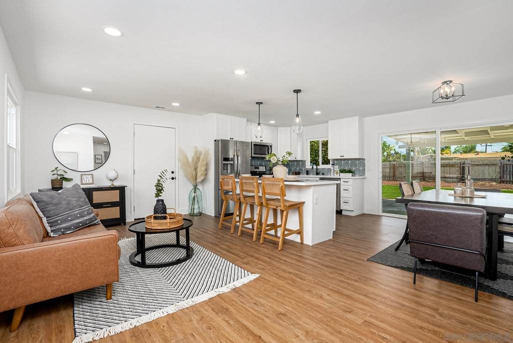8869 Innsdale Ave - Photo 1