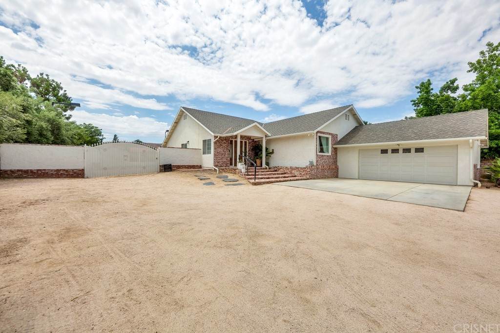 4806 Avenue M14 - Photo 1