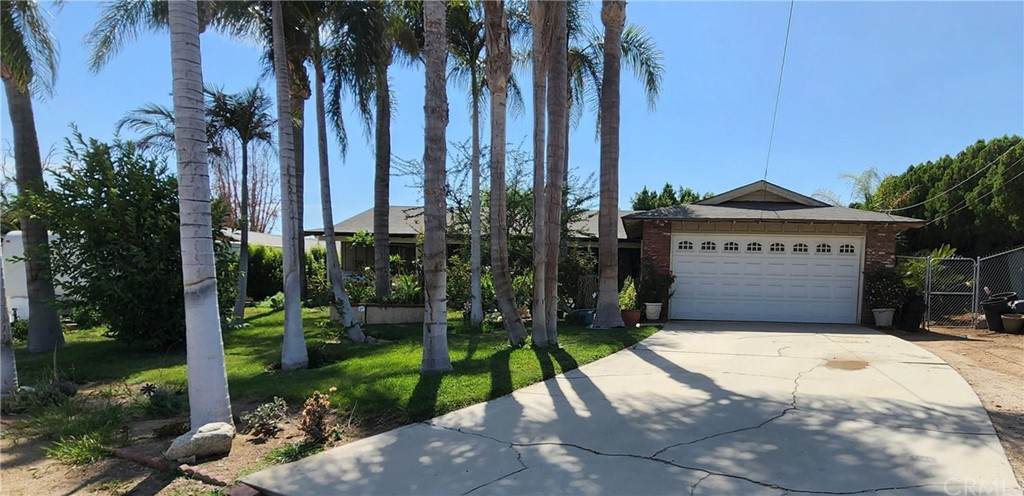 1758 Valley View Avenue - Photo 1