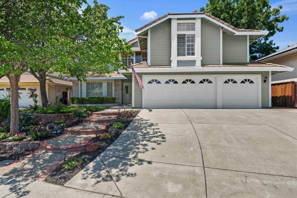 4719 Hunter Peak Court - Photo 1
