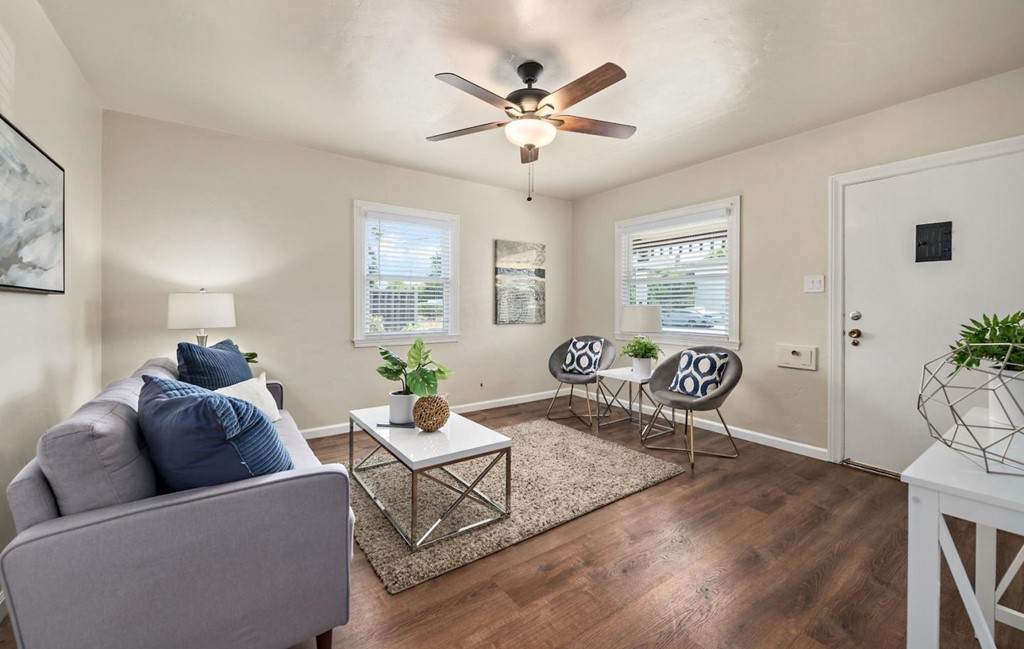 1757 Monroe Street - Photo 1