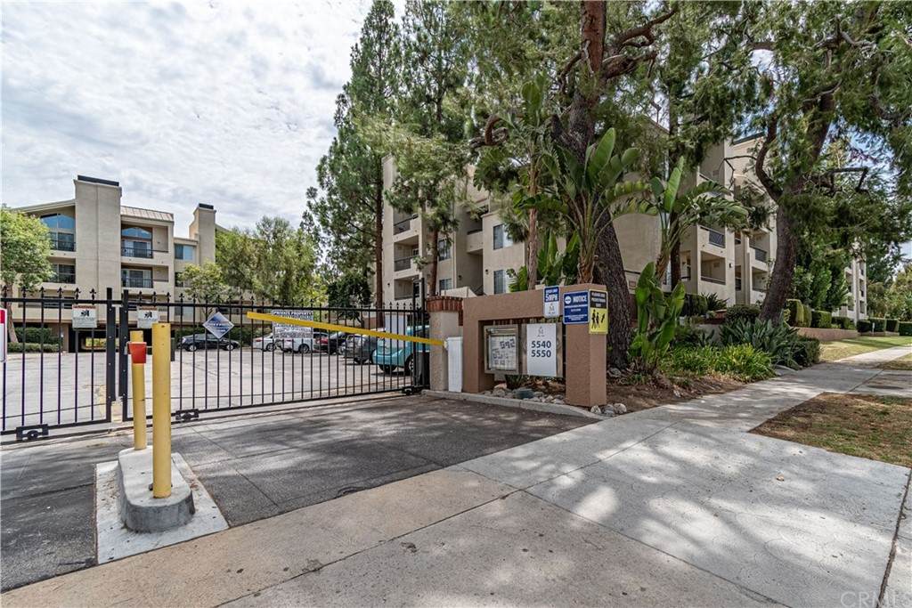 5540 Owensmouth Avenue - Photo 1