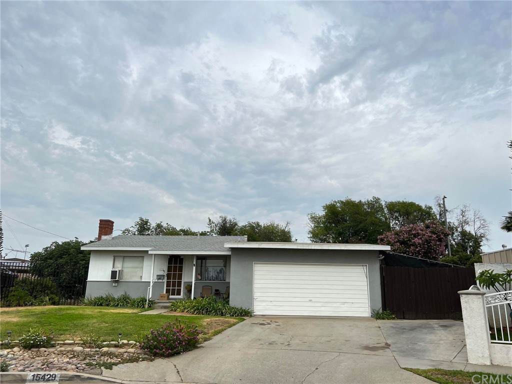 15429 Moccasin Street - Photo 1