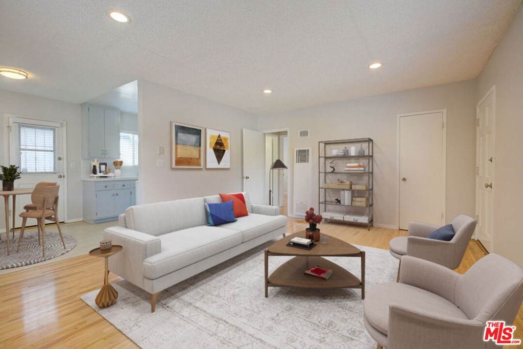 511 Strand Street - Photo 1