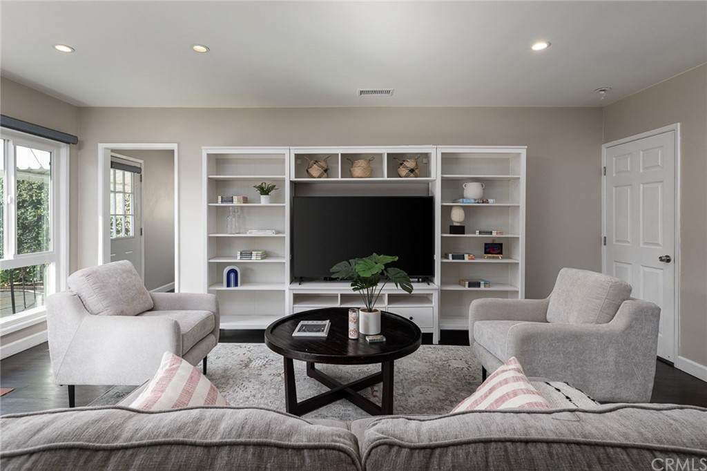 3169 Senasac Avenue - Photo 1