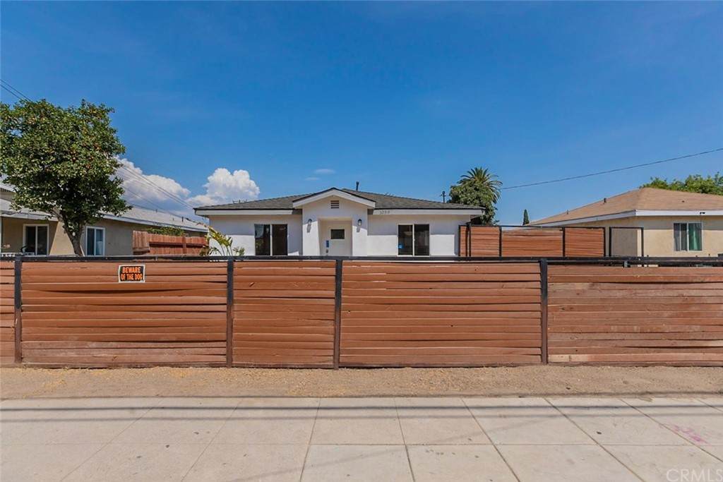 1039 G Street - Photo 1