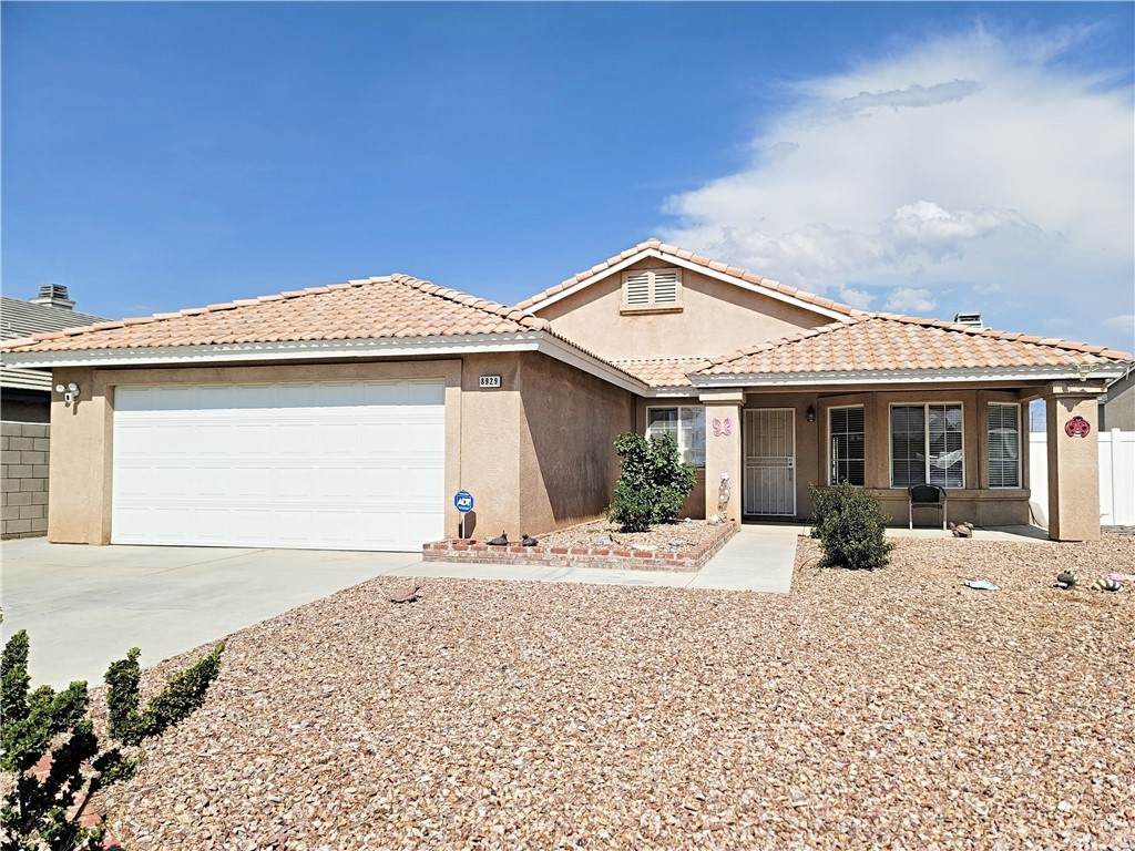 8929 Fallbrook Court - Photo 1