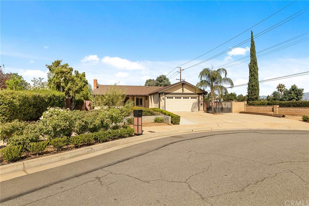 1443 Palm Avenue - Photo 1