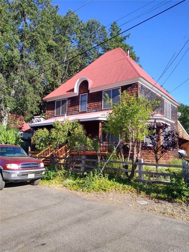 358 Oak Street - Photo 1