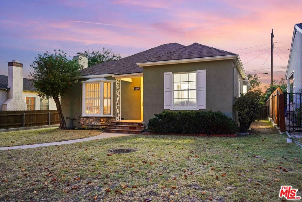 1237 Graynold Avenue - Photo 1