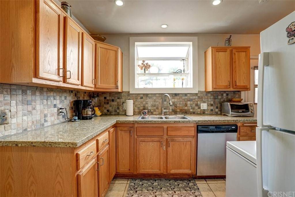 11475 Archwood Street - Photo 1
