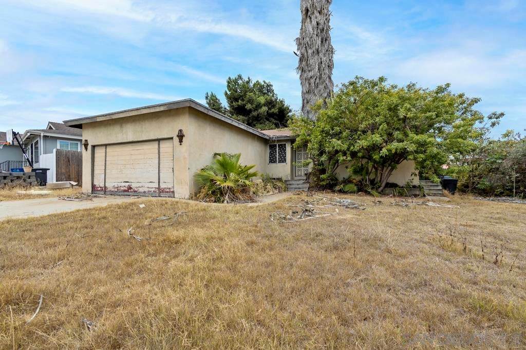 1080 2nd Ave - Photo 1