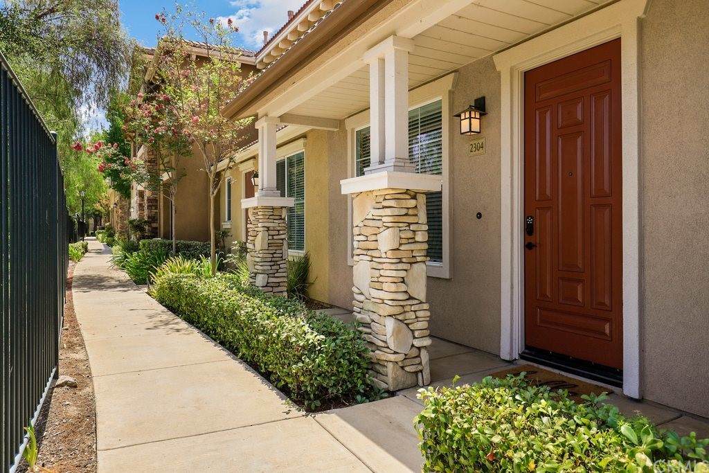 30505 Canyon Hills Road - Photo 1