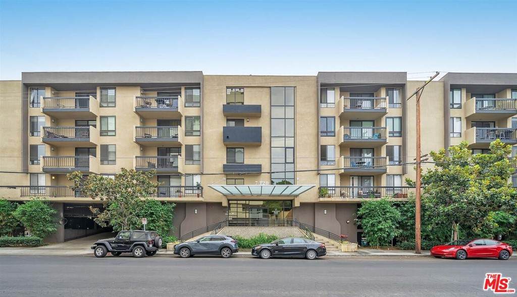 7320 Hawthorn Avenue - Photo 1