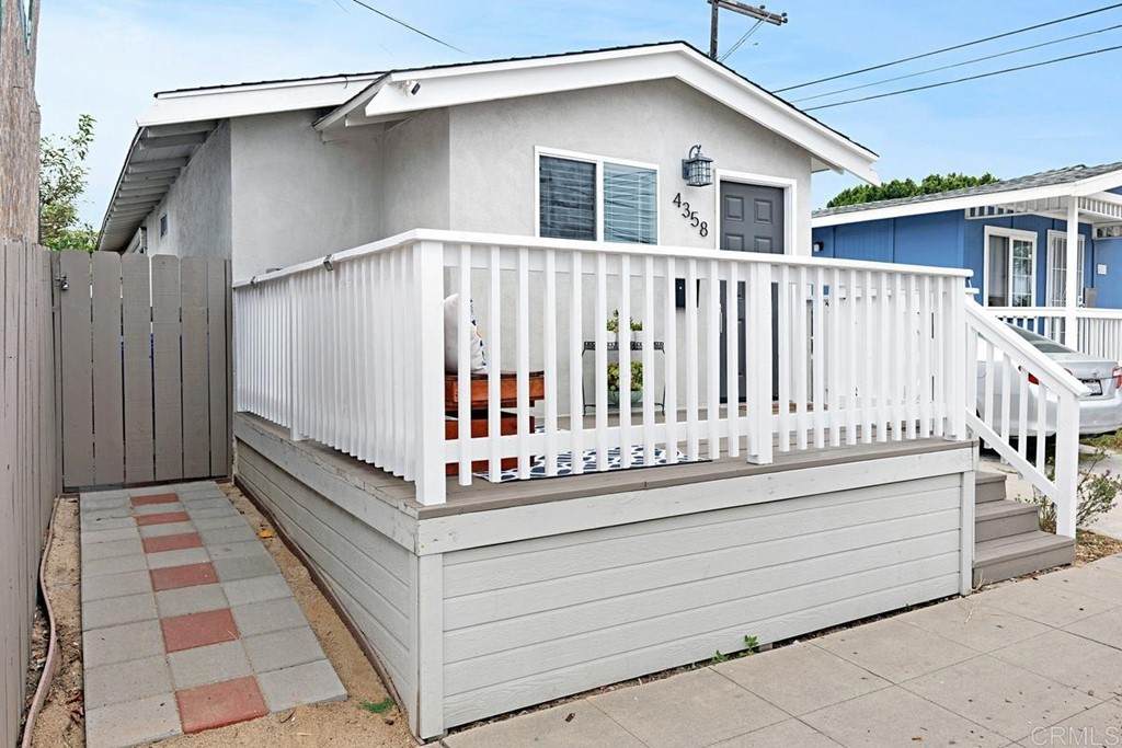 4358 Dwight Street - Photo 1