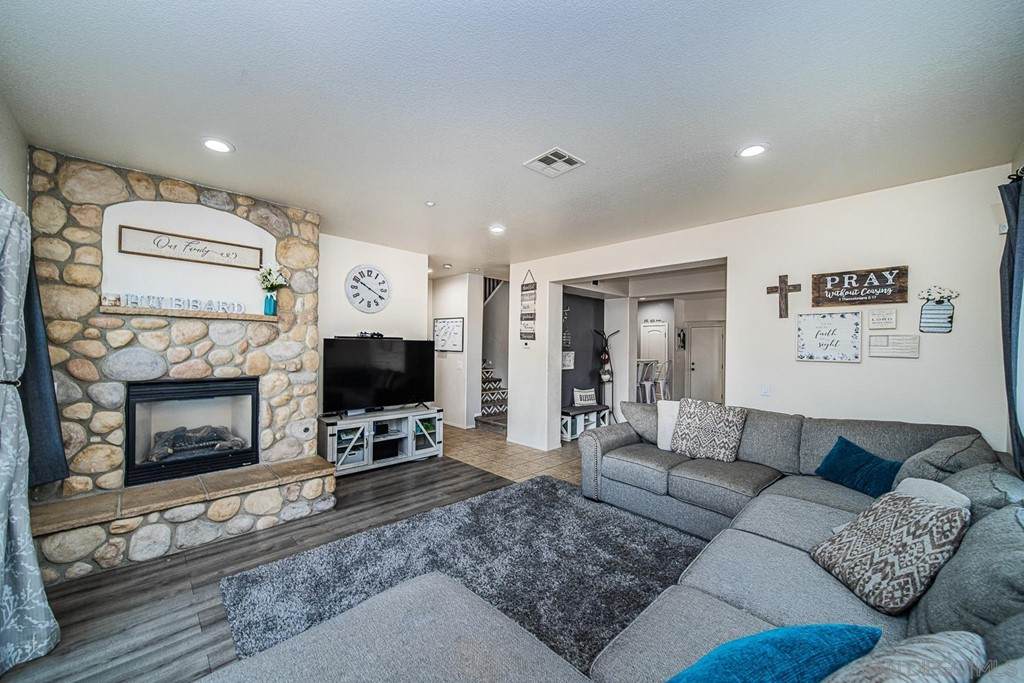 31750 Delfina Way - Photo 1