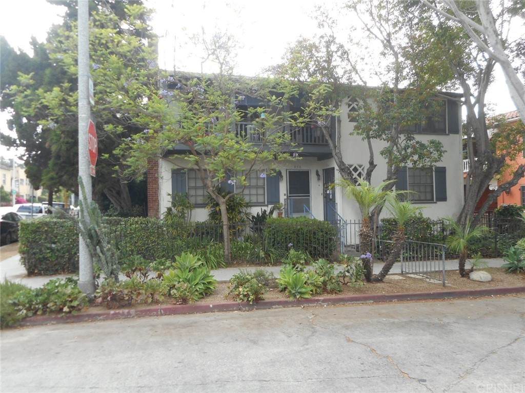 854 Sweetzer Avenue - Photo 1