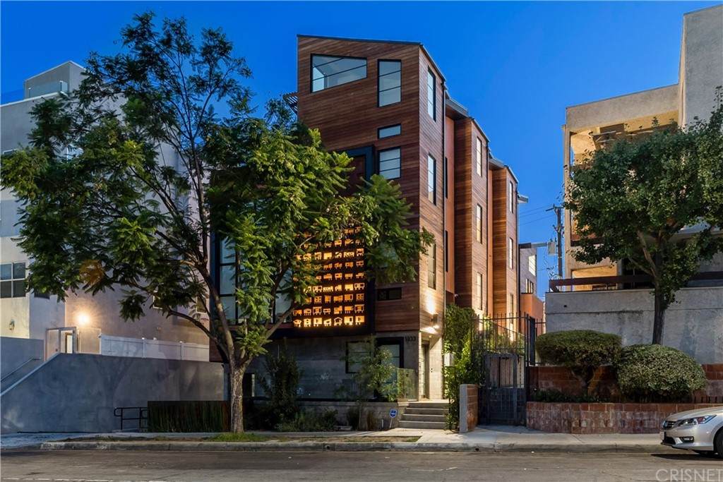 1035 Vista Street - Photo 1