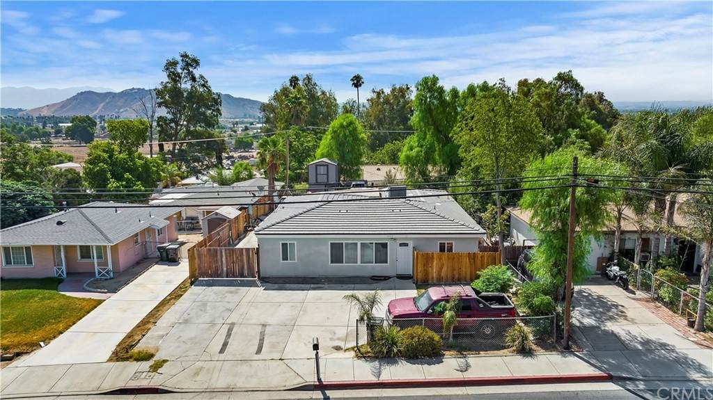 5924 Limonite Avenue - Photo 1