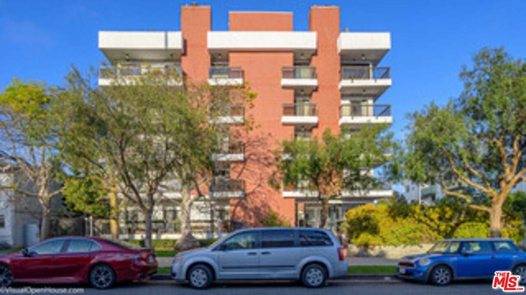 1133 5th Street - Photo 1