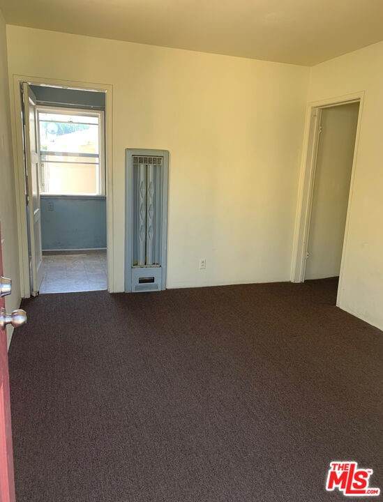 5953 1/4 Carlton Way - Photo 1
